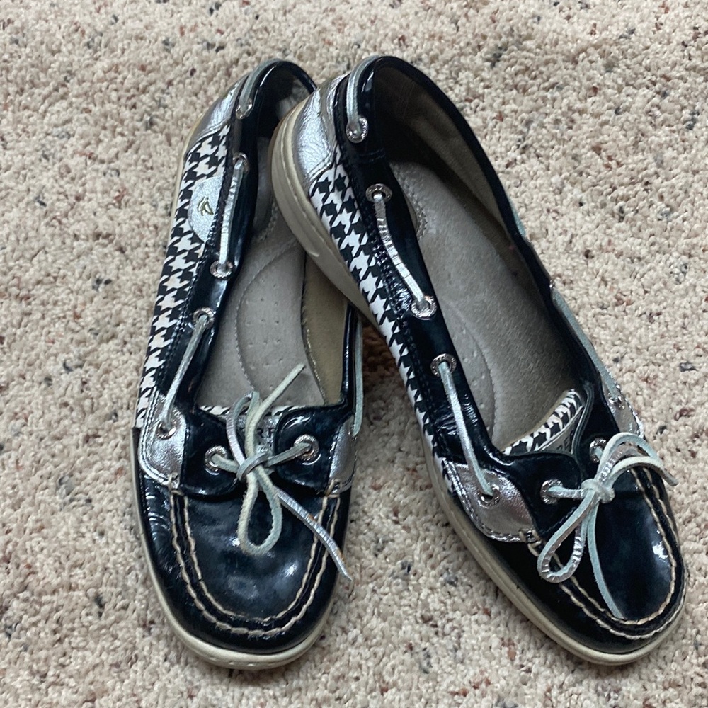 Sperry womens boat shoes- houndstooth with patent leather, size 8